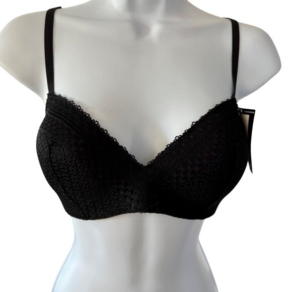 Maidenform Self Expressions Wireless T-Shirt Bra 38D Black Lace Modern Neckline - Picture 2 of 8